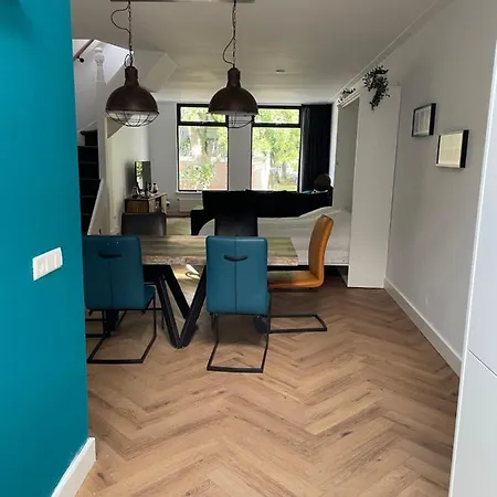 Luxury 'koorstraat' Centre